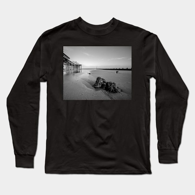 Pier and rocks on Cromer beach, Norfolk Long Sleeve T-Shirt by yackers1